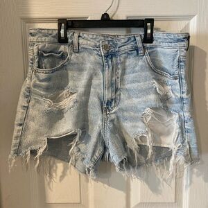 American Eagle Light Wash Distressed Denim Shorts - Women 14